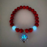 Bracelet à pierres naturelles rouges lumineuses fluorescentes dans la nuit et perles avec fleur de lotus pour homme et femme