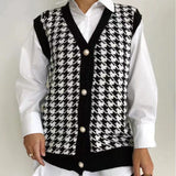 Women's Vintage Sleeveless Button Down Black and White Plaid Knit Cardigan