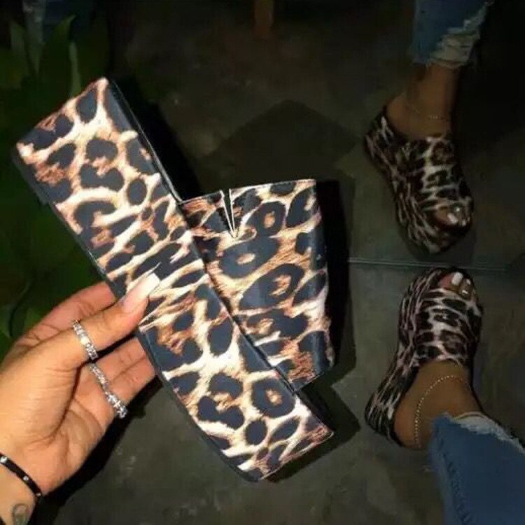 Sandalia Estampado Leopardo para Verano Tacón Suela Gruesa para Mujer