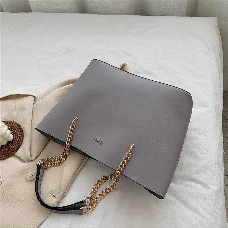 Amélie women's luxury leather tote handbag with chain handle